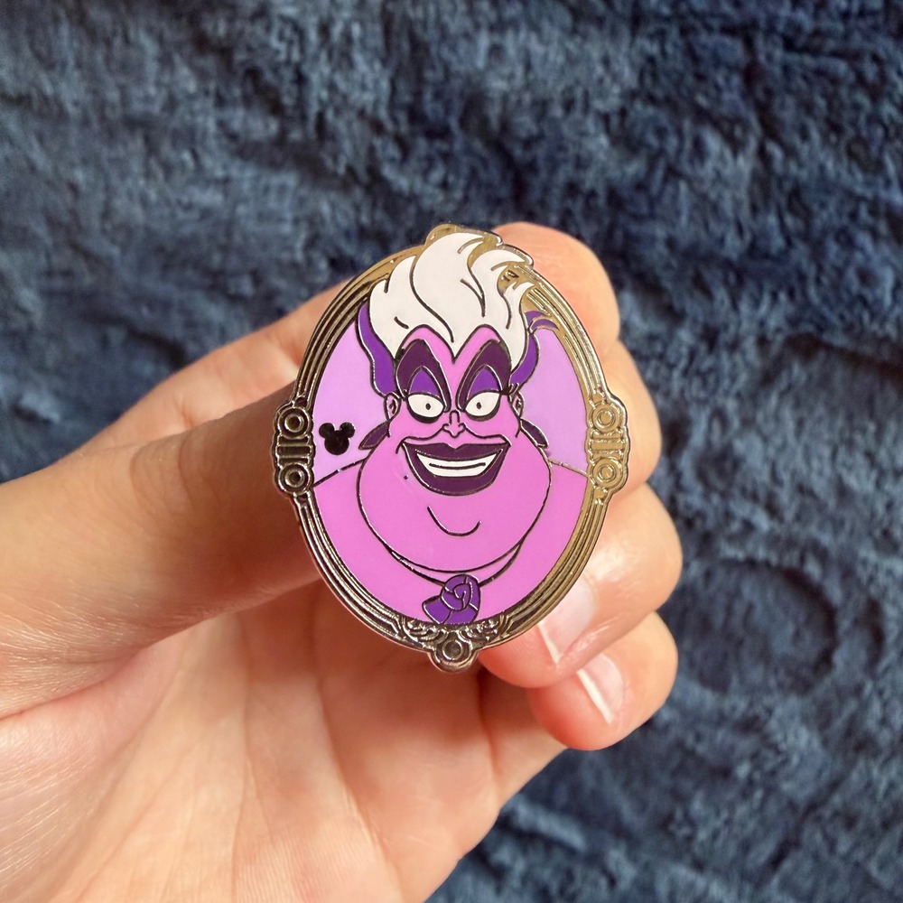 Disney Hidden Mickey Ursula Pin 5 of 5 The Little Mermaid Villain Portrait D0393